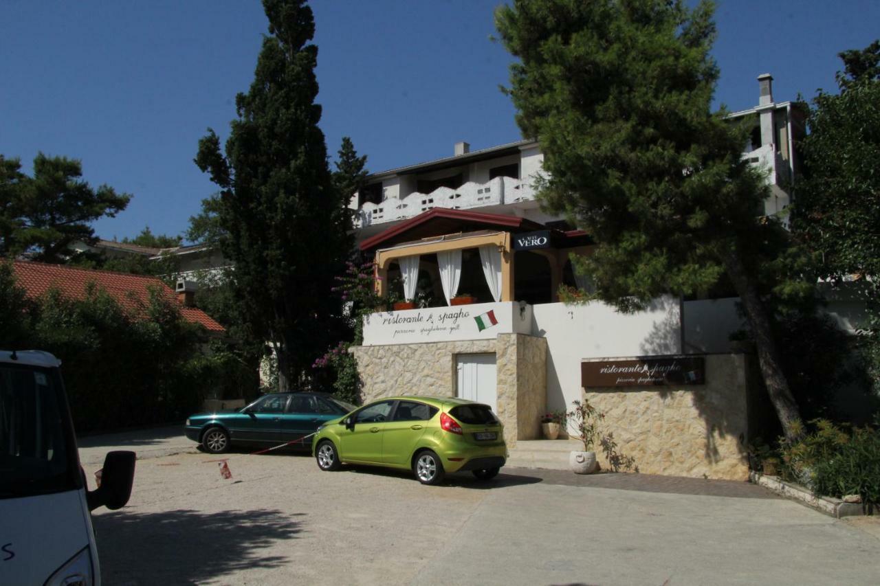 Novalja Inn 2 Exterior photo